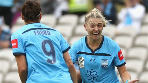 Jun 25, 2021 · the matildas have an extended group working in a transition camp before the olympics. Matildas: W-League; Remy Siemsen, Caitlin Foord, Sydney FC ...