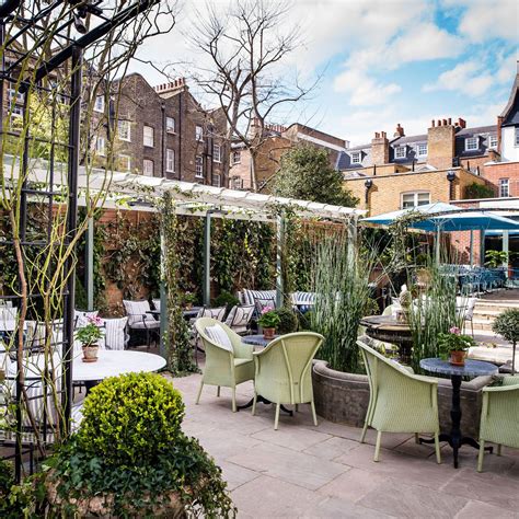 Londons Best Alfresco Eating And Drinking Venues Chelsea Garden London Restaurants The Ivy