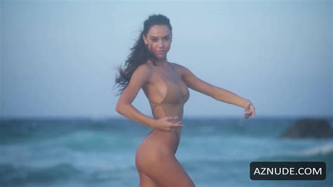 Alexis Ren Uncovered In 2018 Sports Illustrated Swimsuit Issue Aznude