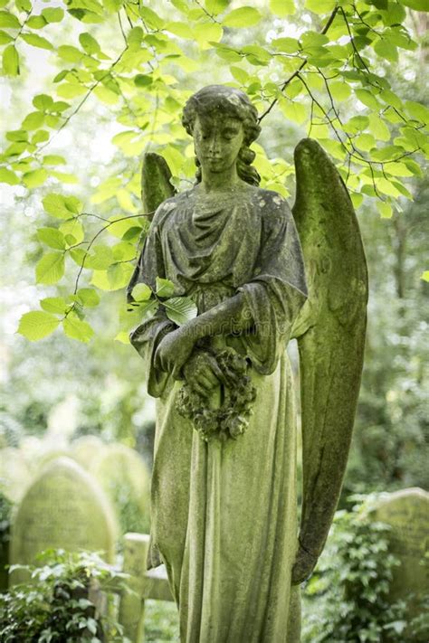 Angel Grave Sculpture In Cemetery 3 Editorial Stock Image Image Of
