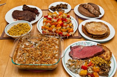 Christmas prime rib dinner beats a traditional turkey dinner any day. Prime Rib Holiday Dinner Menu : Holiday Prime Rib Dinner by GFS Marketplace - issuu : This easy ...