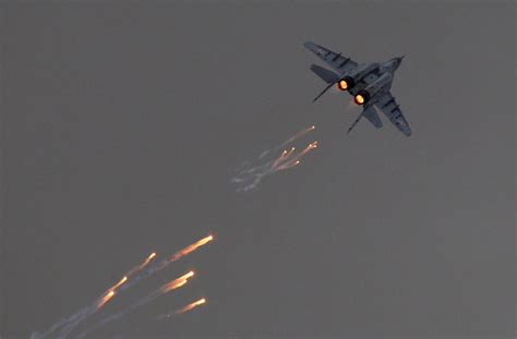 Poland Promises Fighter Jets To Ukraine 1st For A Nato Member Pbs Newshour