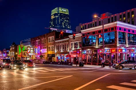 8 Photos That Prove You Really Must Visit Nashville At Night