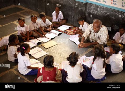 Indian School Teacher With Children Andhra Pradesh South India Stock