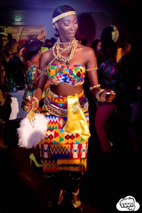 Pin By Ne Moulton On ˌæfroʊˈsɛntrɪk African Fashion Big Girl