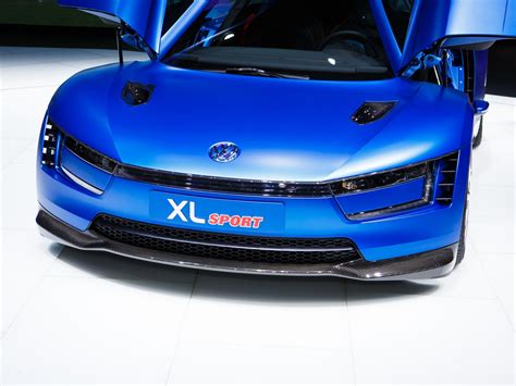Volkswagen Xl Sport Is An Efficiency Focused Supercar Pictures Cnet