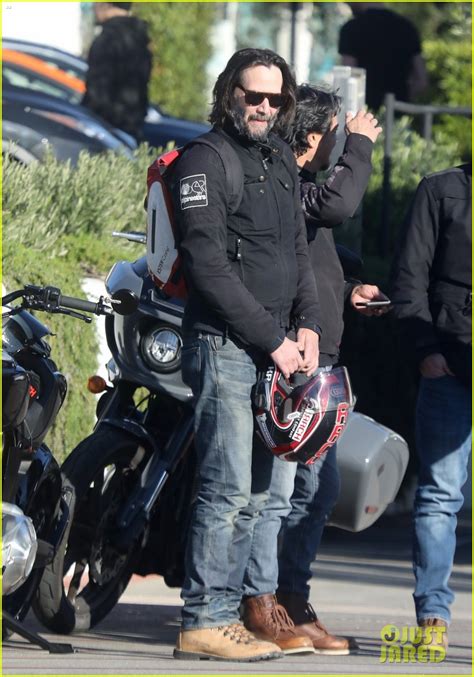 Keanu Reeves Rides His Motorcycle To Malibu To Do Some Holiday Shopping