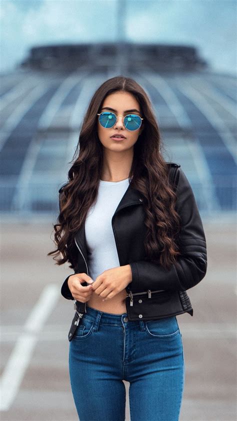 Woman Model Sunglasses Hot 720x1280 Wallpaper Women Fashion