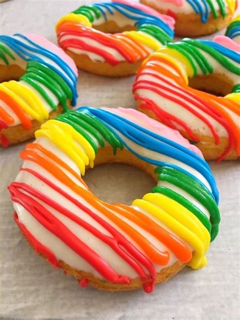 Pin By Jessica On Donut Shoppe Rainbow Desserts Rainbow Donut