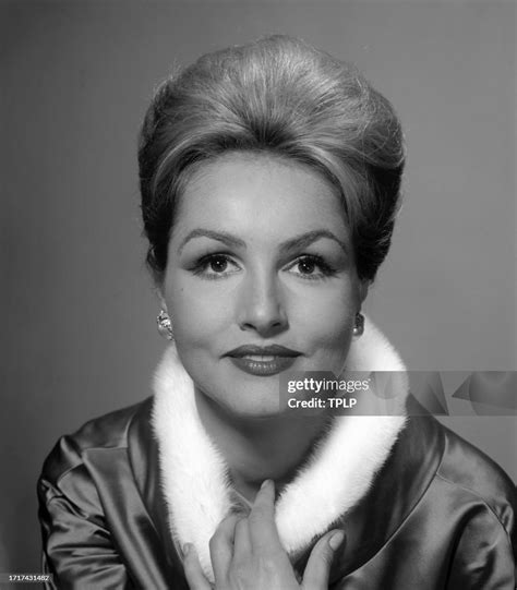 portrait of american actress julie newmar december 2 1962 news photo getty images