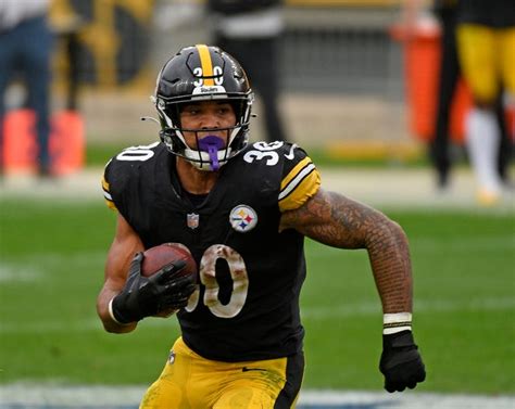 erie native james conner agrees to 1 year deal with arizona cardinals