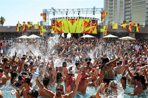 I Love Las Vegas Magazine Blog Say Good Bye To Wet Republic 2014 Poolside Fun 10 25