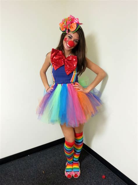 Pin By Valerie C On Halloween Cute Clown Costume Clown Costume