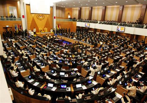 Parlimen malaysia) adalah badan legislatif malaysia, yang berdasarkan pada sistem westminster. "Suami menderita penderaan emosi dan psikologi jika isteri ...