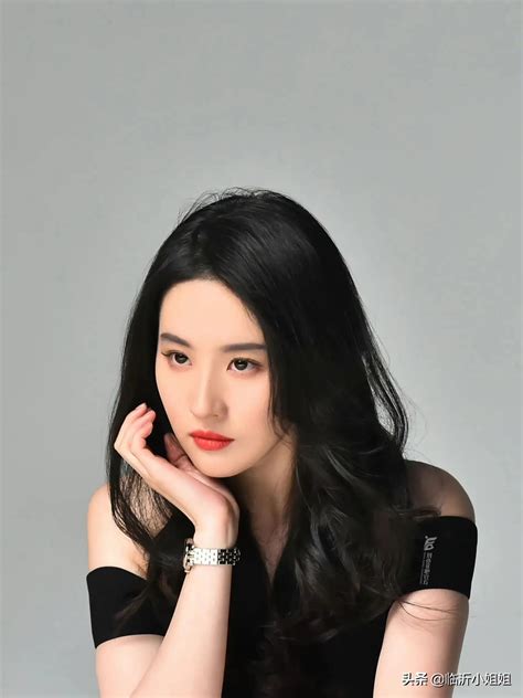 Liu Yifei A Good Looking Fairy Sister Exudes An Intoxicating Beauty