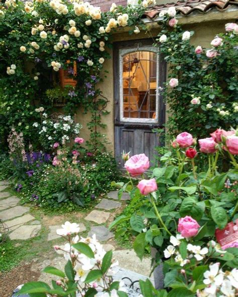 22 Rose Cottage Garden Design Ideas To Try This Year Sharonsable