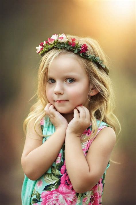 8 Easy Ways To Pose Children In Photographs Child Photography Girl