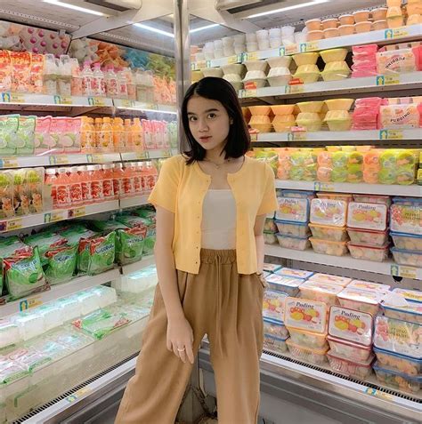 𝓀𝒽𝒶𝓇𝒾𝓈𝓂𝒶 𝒸𝒶𝒽𝒶𝓎𝒶 𝓅𝓊𝓉𝓇𝒾 ♡ On Instagram “pudingnya Kak” Korean Outfit
