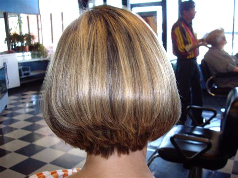 Below are some tips on how to efficiently take care of your hair before and after adopting … continue reading 20 cool and cute stacked bob. Celebrity Hairstyle: Stacked Hairstyles