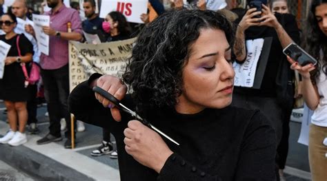 Irans Anti Veil Protests Draw On Long History Of Resistance World News The Indian Express
