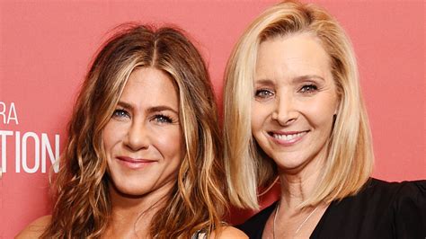 Inside Lisa Kudrow And Jennifer Aniston S Friendship