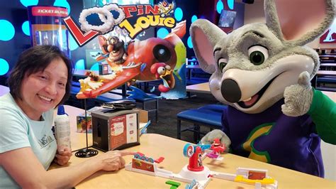 Chuck E Cheese Plays Loopin Louie Chuck E Cheese Rescue That Plush