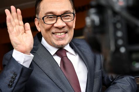 Jailed Malaysian Leader Anwar Ibrahim Walks Free After Royal Pardon Tvts