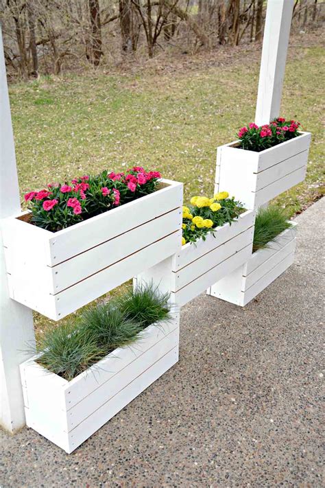 33 Best Built In Planter Ideas And Designs For 2017