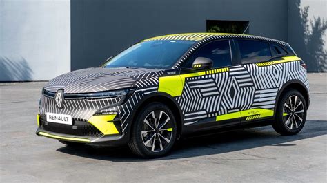 Renault Megane Electric Revealed As A Tall Electric Hatchback Ev Auto