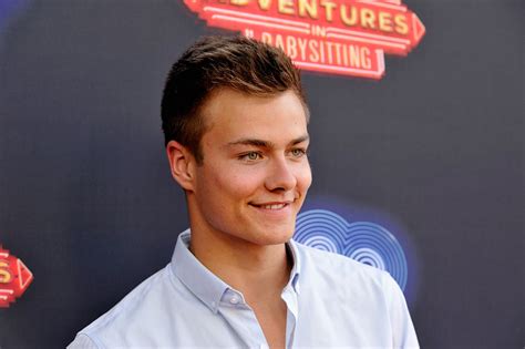 Peyton Meyer Intentionally Leaked His Own Nsfw Photos And Videos For