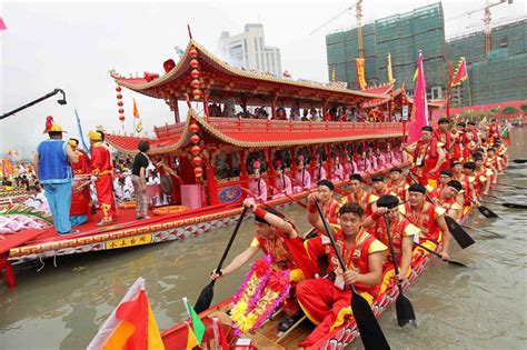 Dragon boat festival in china. Photos, Images & Pictures of Chinese Dragon Boat Festival ...