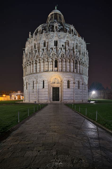 A Night View Of Baptistery Of San Giovanni Juzaphoto