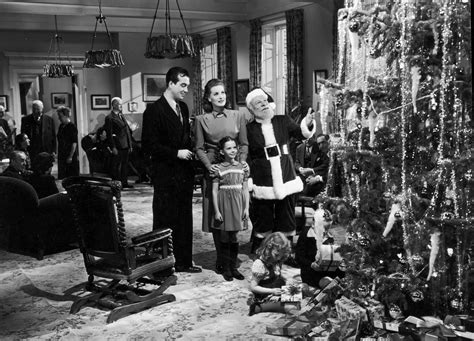 Miracle On 34th Street An Old Holiday Movie For Modern