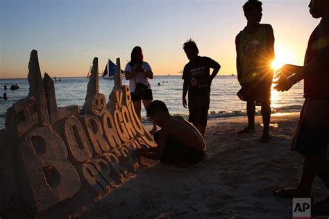 Philippines To Shut Polluted Isle Of Boracay Duterte Called A Cesspool Ap Photos