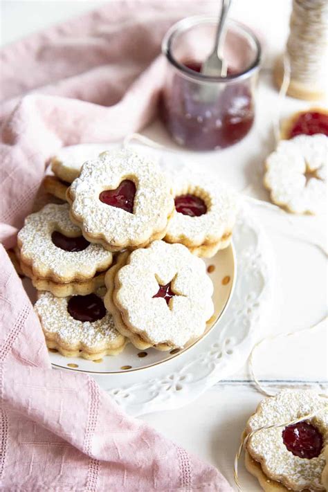 The Best Linzer Cookies Recipe Therecipecritic