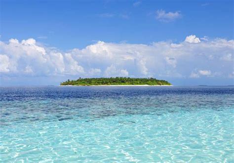 10 Almost Deserted Islands