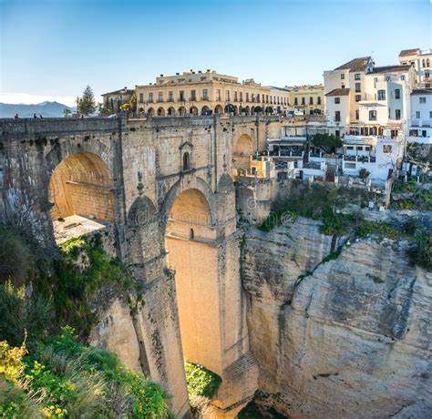 Puente Nuevo Bridge Und Stadt Ronda Spanien Stockbild Bild Von Platz