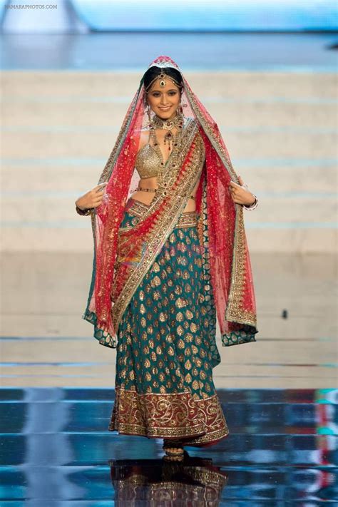 Shilpa Singh At Miss Universe Contest Shilpa Singh Bollywood Photos