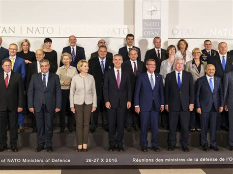 Nato Treibt Ost Aufr Stung Voran Hunderte Deutsche Nach Litauen Ch