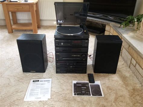 Pioneer Hi Fi Midi System With 6 Disc Cd Multiplayer And Turntable In