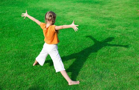 Shadow Drawing Is A Fun Outdoor Art Project For Kids