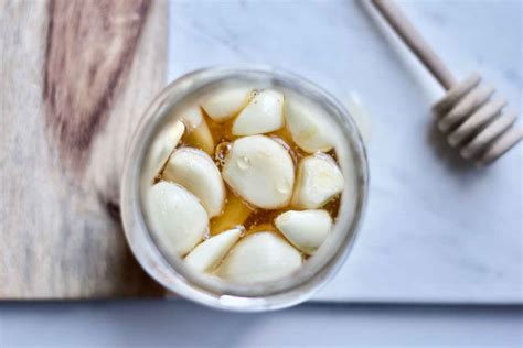 honey fermented garlic a natural remedy for cold and flu yang s nourishing kitchen