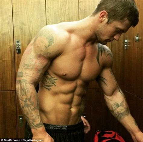 Dan Osborne Shows Off Rippling Six Pack And Bulging Biceps In Sizzling Snap Daily Mail Online
