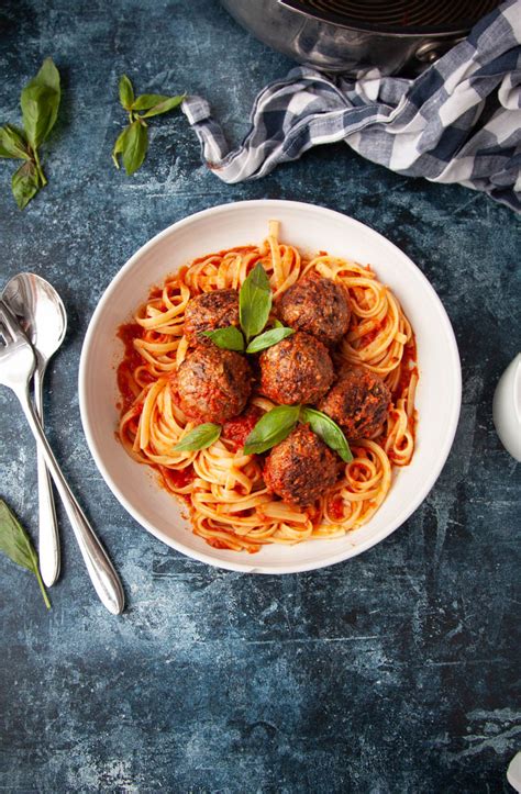 Vegan Spaghetti Meatballs 🍝 Wallflower Kitchen