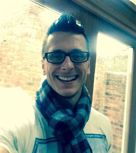 Pin By Buba On Ritchie Neville Ritchie Neville Crochet Scarf Ritchie