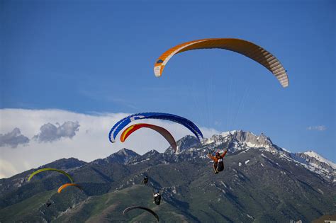 Paragliding And Hang Gliding Tandem Guides And Lessons Visit Utah