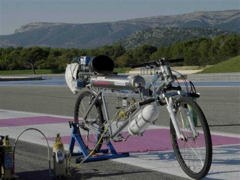 Frenchman Sets New Speed Record By Going 207 Miles Per Hour On A