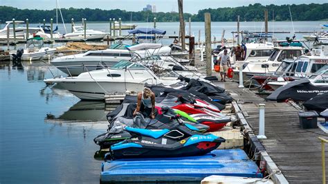 2 Killed In Jet Ski Crash As Waters Get Crowded During Pandemic The