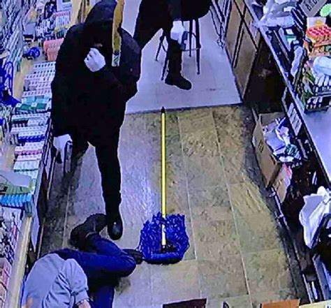 Two Men Rob Assault Clerk In Pa Convenience Store On Christmas Eve