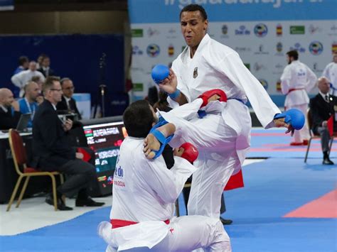 Karate bewirbt sich um die aufnahme für olympia 2020. Olympia-Qualifikation für Tokio wird 2021 fortgesetzt ...